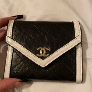 Black and white quilted wallet